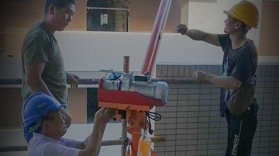 工程門窗幕墻滲水怎么處理？來看看樓上樓門窗的小技巧