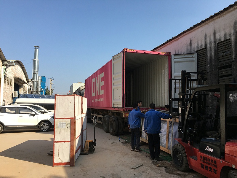 私家別墅豪宅定制的高端鋁合金門(mén)窗即將被送出國(guó)！